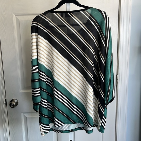 NWT - Onque Casual Women’s striped top - Size 1x - - Picture 7 of 7